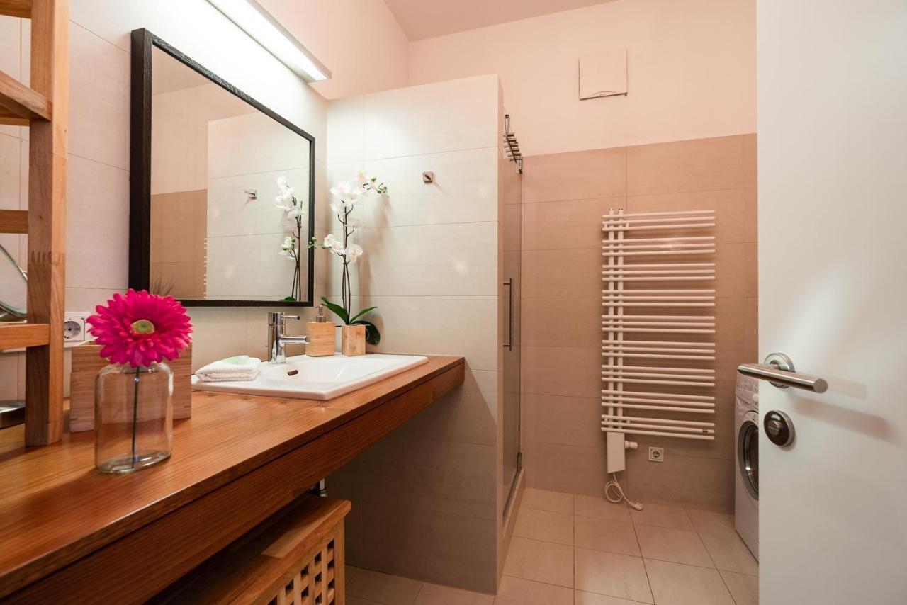 Luxury Downtown Appartement Mit Garage Graz Kültér fotó